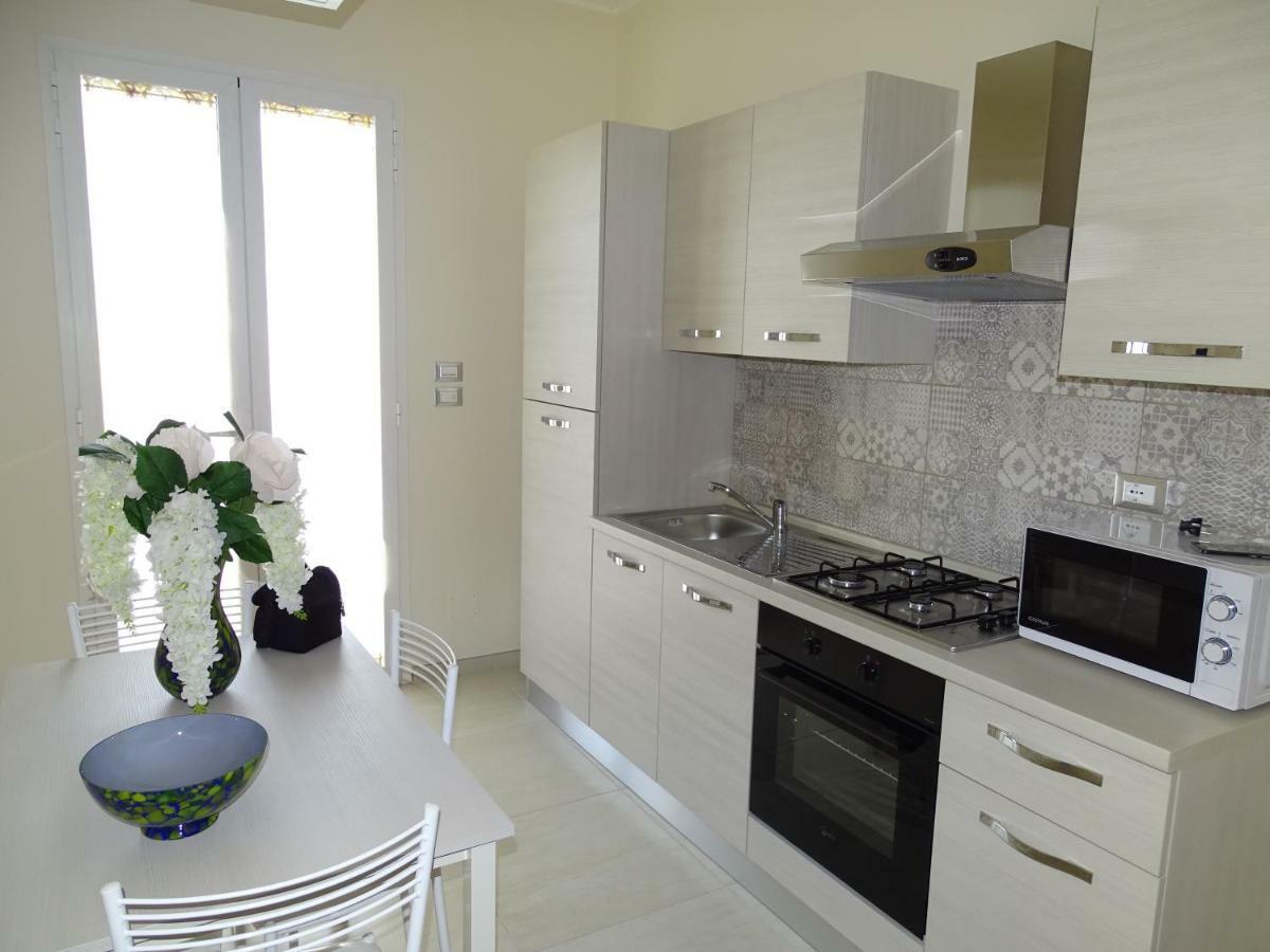Linda Casa Vacanze Felline ภายนอก รูปภาพ