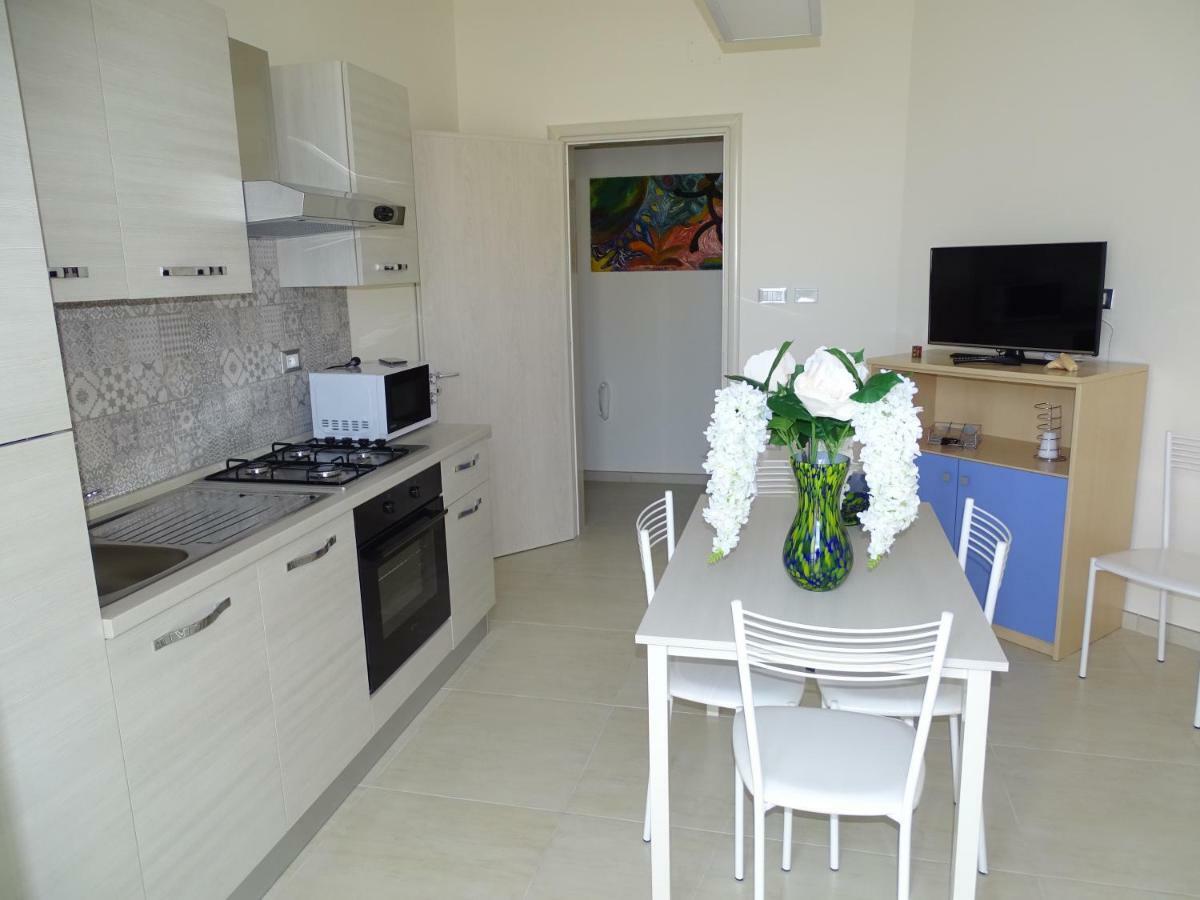 Linda Casa Vacanze Felline ภายนอก รูปภาพ