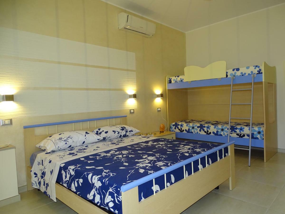 Linda Casa Vacanze Felline ภายนอก รูปภาพ