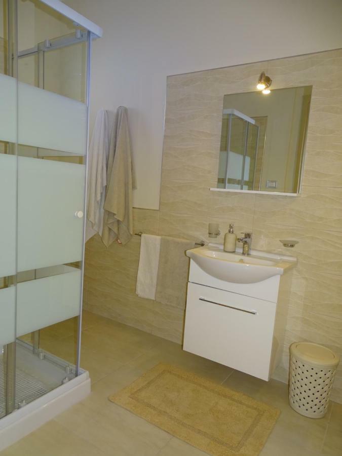 Linda Casa Vacanze Felline ภายนอก รูปภาพ