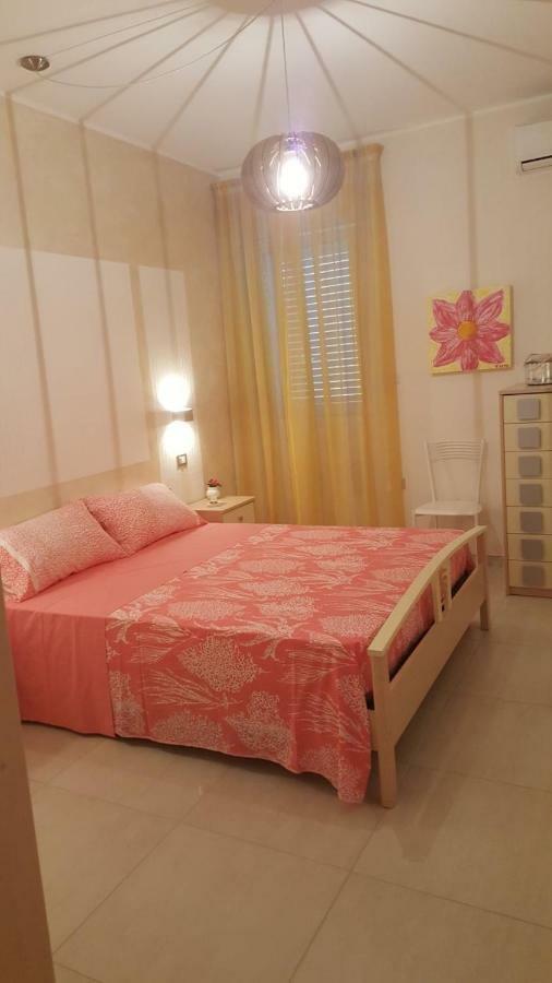 Linda Casa Vacanze Felline ภายนอก รูปภาพ